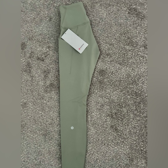 Lululemon wunder train leggings - Picture 3 of 8